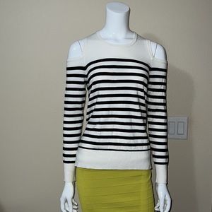 Jamison sweater size M